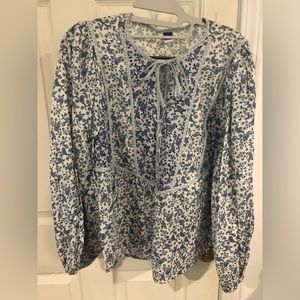 Old Navy women’s top. Size M. NWOT. Blue and white paisley print. Cotton/rayon